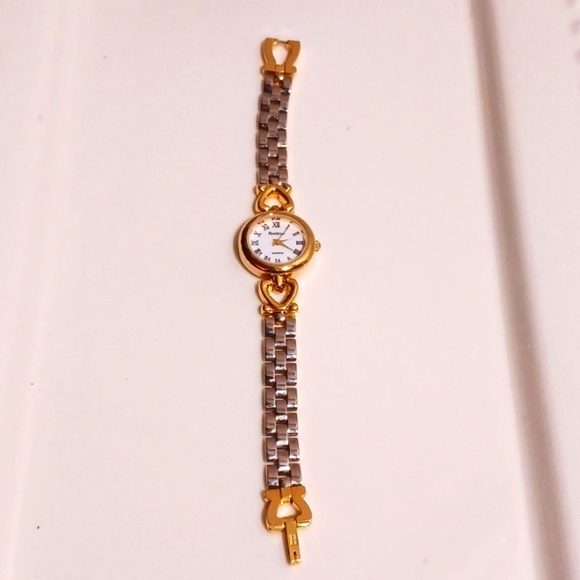 Beautiful! ARMITRON ⚜️ Women's Watch Gold & Silver Reversible Bracelet Band ⚜️ - Picture 4 of 11